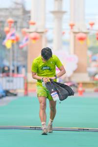 BIB: 5009
                            <button type="button" onclick="openModal(21760757)" class="btn btn-primary btn-sm float-right btn-popup" data-toggle="modal" data-target=".modal-high-quality">
                        <i class="fas fa-shopping-cart"></i> Add to Cart
                    </button>
                                            <button type="button" onclick="isThisMe(21760757, true)" class="btn btn-success btn-sm float-right btn-popup btn-isme hidden" data-toggle="tooltip" data-placement="bottom" title="นี่คือรูปของคุณใช่ไหม คลิกที่นี่เพื่อเอาเข้าอัลบั้ม">
                        <i class="fas fa-plus"></i> Add to album
                    </button>
                    <button type="button" onclick="isThisMe(21760757, false)" class="btn btn-warning btn-sm float-right btn-popup btn-isnotme hidden">
                        <i class="fas fa-ban"></i> Remove from album
                    </button>